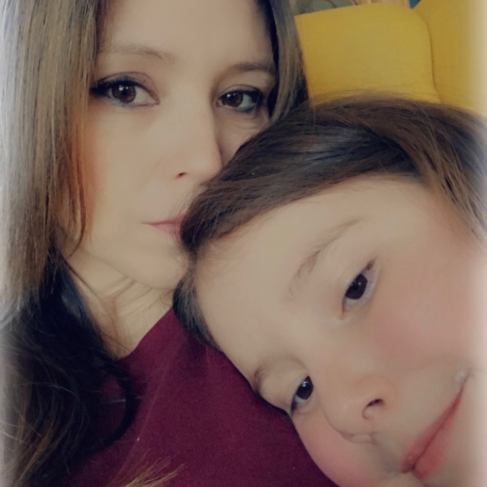 Meet your Posher, Adrienne